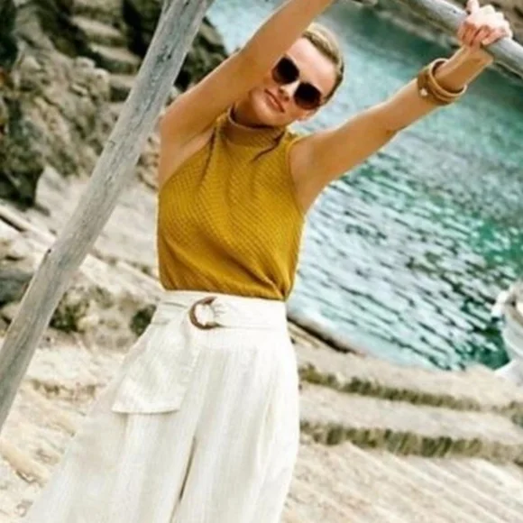 ERI + ALI Anthropologie Textured Mustard Yellow Sleeveless Mockneck Button Top L - Picture 9 of 9